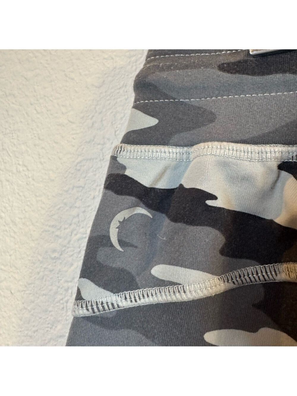 ZYIA ACTIVE ‘Unwind ‘ Joggers White Snow Camo - Picture 12 of 13